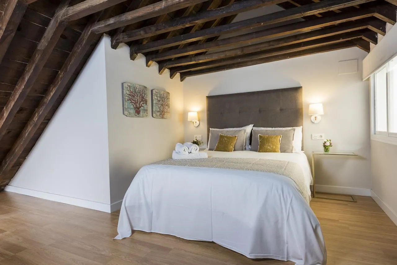 Genteel Home Trinidad Grund Malaga Apartment